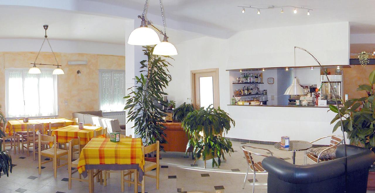 Albergo Villa Margherita Tiglieto Exterior photo